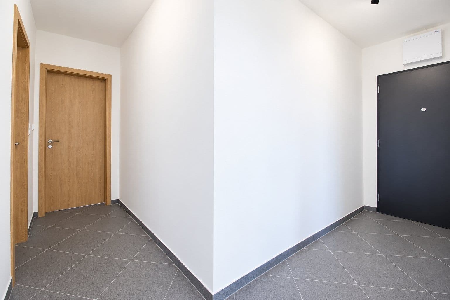 2 bedroom with open-plan kitchen flat to rent, 59 m², Nádražní, Kralupy nad Vltavou, Středočeský Region 2 bedroom with open-plan kitchen flat to rent, 59 m², Nádražní, Kralupy nad Vltavou, Středočeský Region