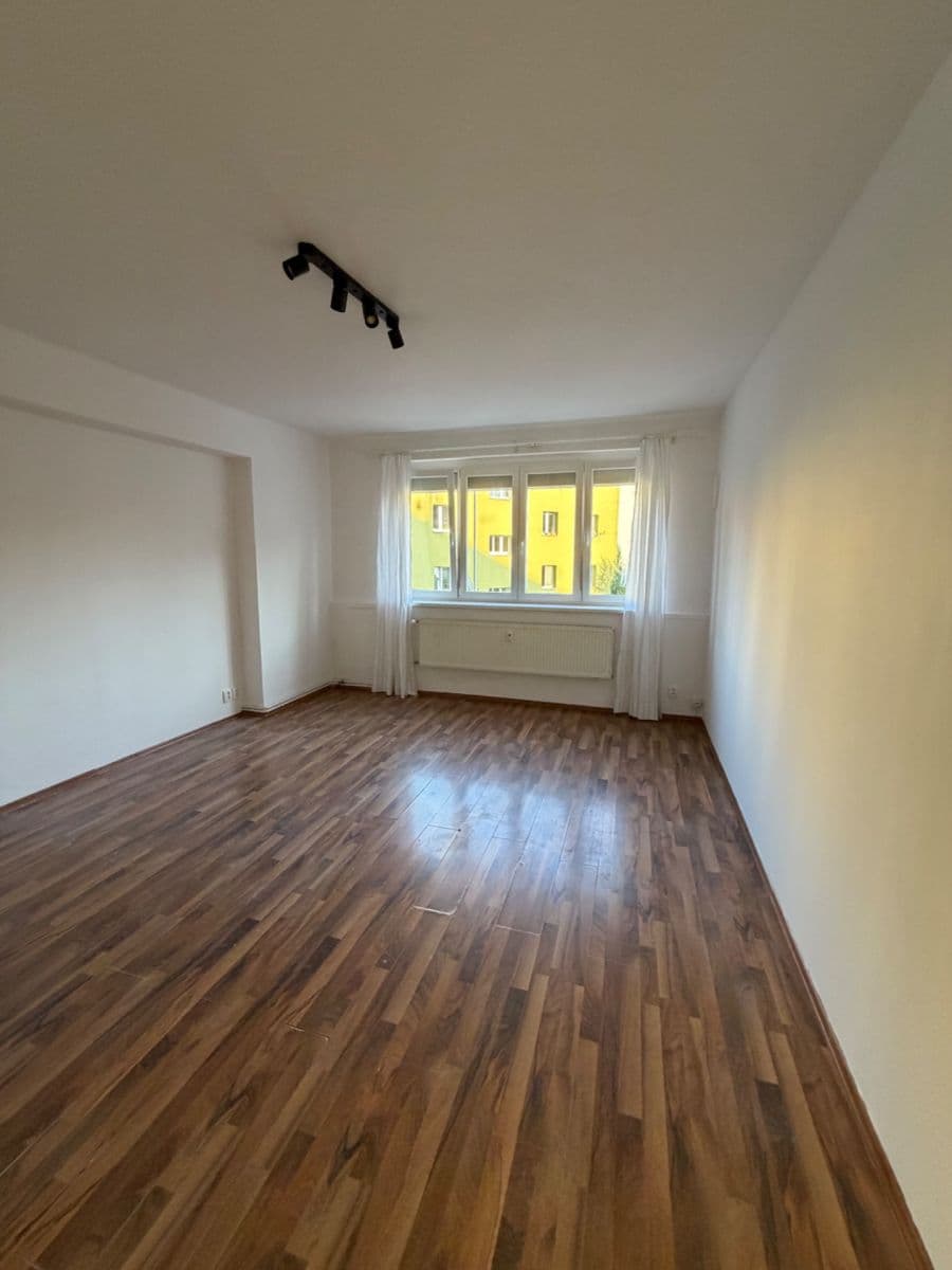 1 bedroom with open-plan kitchen flat to rent, 49 m², Za Hládkovem, Prague, Prague 1 bedroom with open-plan kitchen flat to rent, 49 m², Za Hládkovem, Prague, Prague