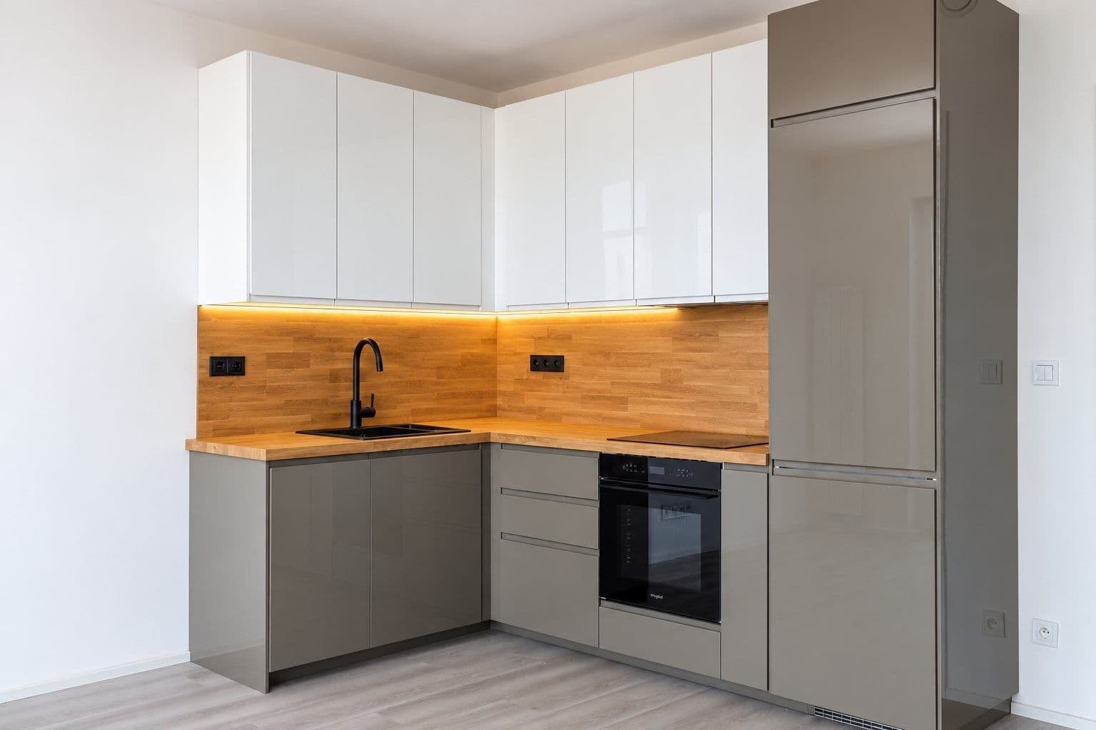 1 bedroom with open-plan kitchen flat to rent, 55 m², Libušská, Prague, Prague 1 bedroom with open-plan kitchen flat to rent, 55 m², Libušská, Prague, Prague