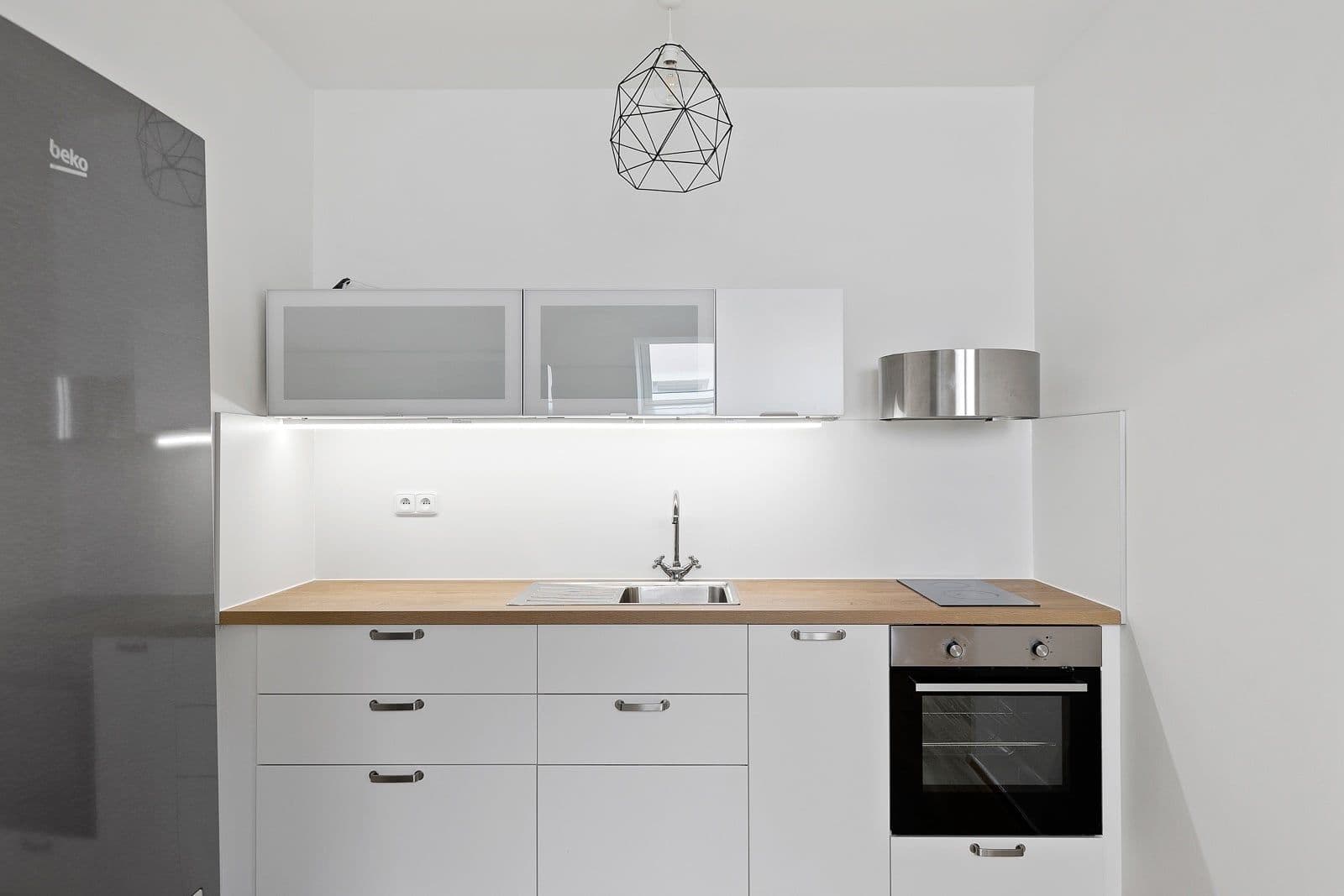 Studio flat to rent, 34 m², Slavojova, Prague, Prague Studio flat to rent, 34 m², Slavojova, Prague, Prague