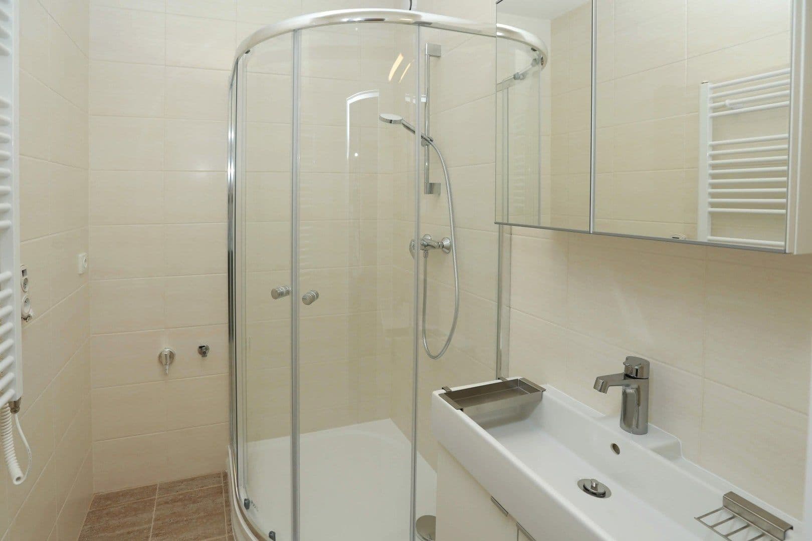1 bedroom with open-plan kitchen flat to rent, 45 m², Hráského, Prague, Prague 1 bedroom with open-plan kitchen flat to rent, 45 m², Hráského, Prague, Prague