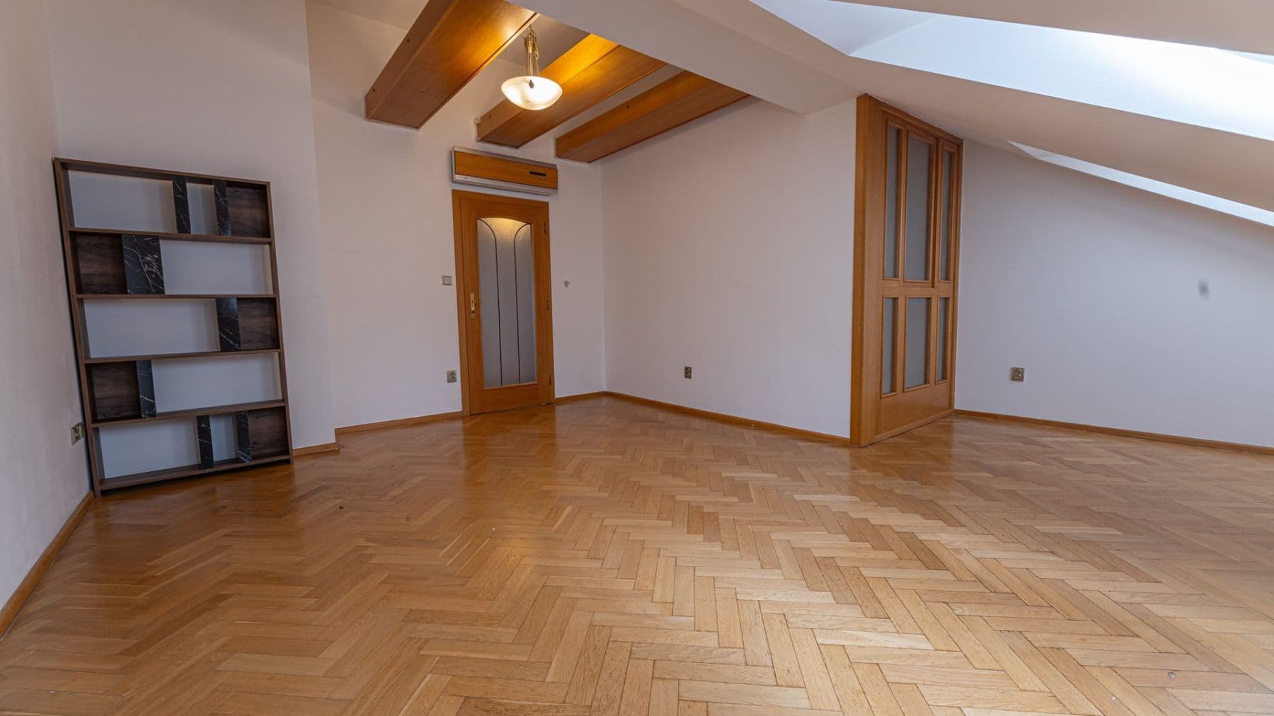 3 bedroom flat to rent, 117 m², Tomáškova, Prague, Prague 3 bedroom flat to rent, 117 m², Tomáškova, Prague, Prague