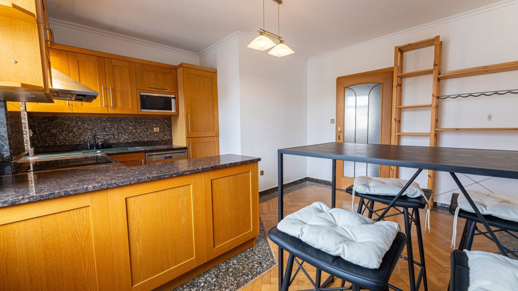 3 bedroom flat to rent, 117 m², Tomáškova, Prague, Prague 3 bedroom flat to rent, 117 m², Tomáškova, Prague, Prague
