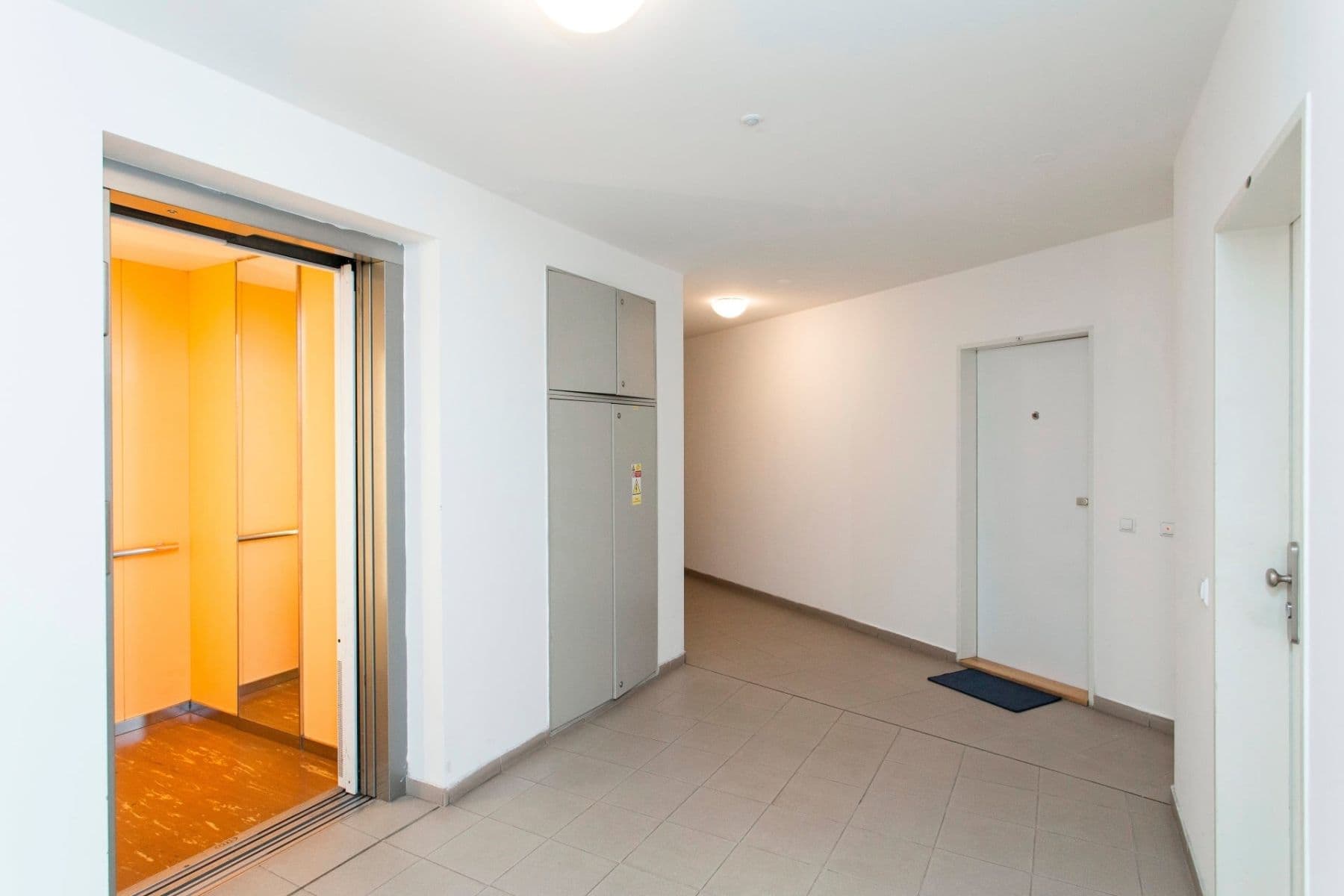 1 bedroom with open-plan kitchen flat to rent, 56 m², Kloboučnická, Prague, Prague 1 bedroom with open-plan kitchen flat to rent, 56 m², Kloboučnická, Prague, Prague