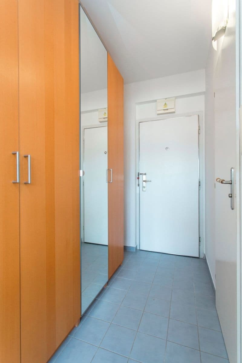 1 bedroom with open-plan kitchen flat to rent, 56 m², Kloboučnická, Prague, Prague 1 bedroom with open-plan kitchen flat to rent, 56 m², Kloboučnická, Prague, Prague