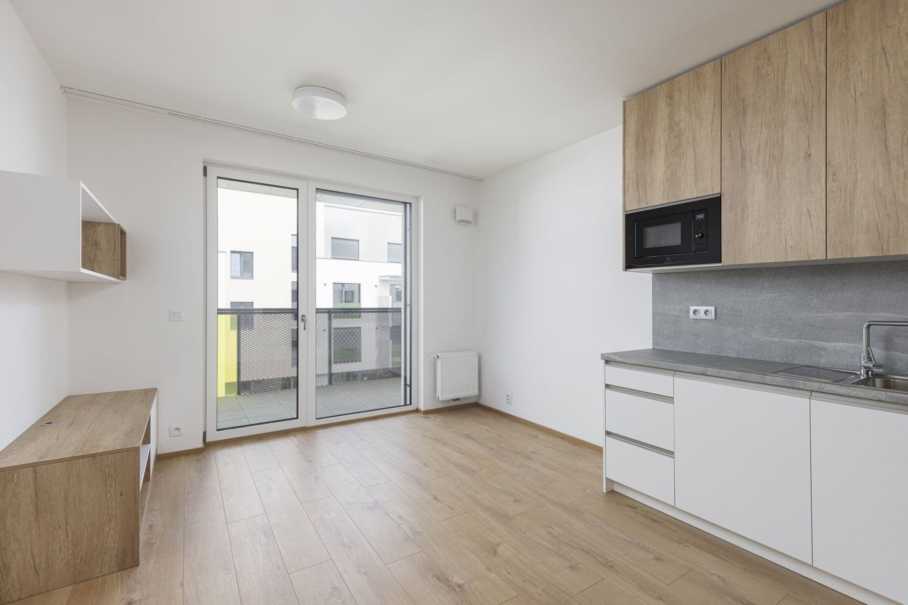 1 bedroom with open-plan kitchen flat to rent, 44 m², Nebřenická, Prague, Prague 1 bedroom with open-plan kitchen flat to rent, 44 m², Nebřenická, Prague, Prague