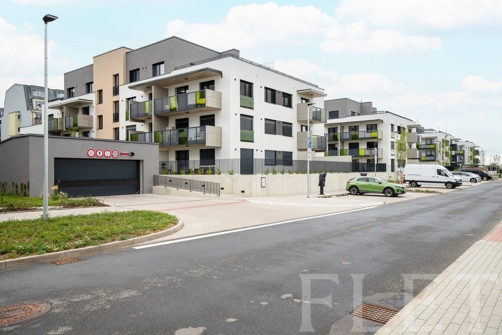 1 bedroom with open-plan kitchen flat to rent, 44 m², Nebřenická, Prague, Prague 1 bedroom with open-plan kitchen flat to rent, 44 m², Nebřenická, Prague, Prague