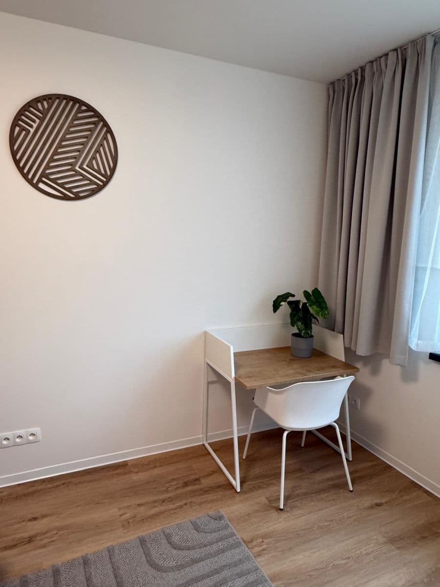 Studio flat to rent, 28 m², Na Větrníku, Prague, Prague Studio flat to rent, 28 m², Na Větrníku, Prague, Prague