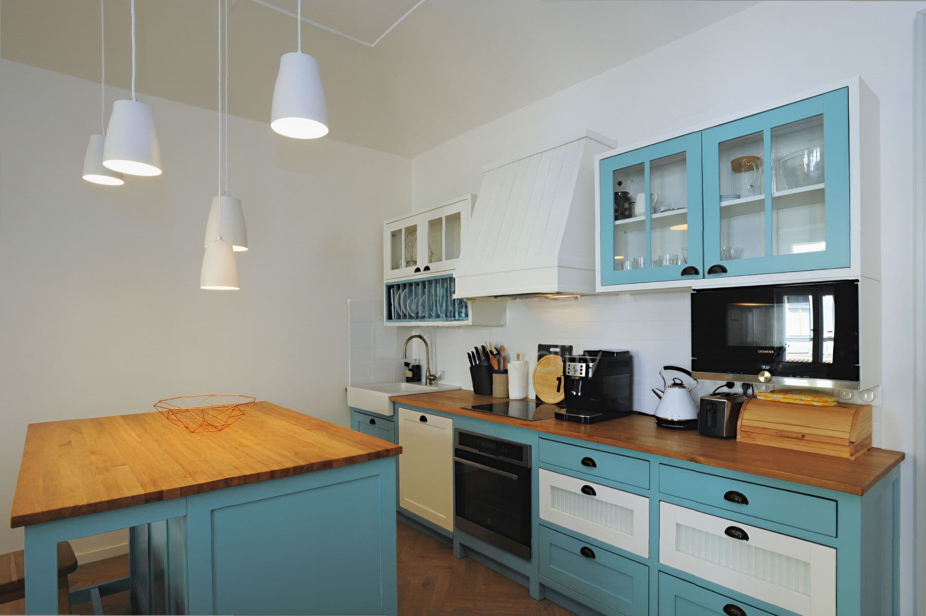 1 bedroom with open-plan kitchen flat to rent, 84 m², Valentinská, Prague, Prague 1 bedroom with open-plan kitchen flat to rent, 84 m², Valentinská, Prague, Prague