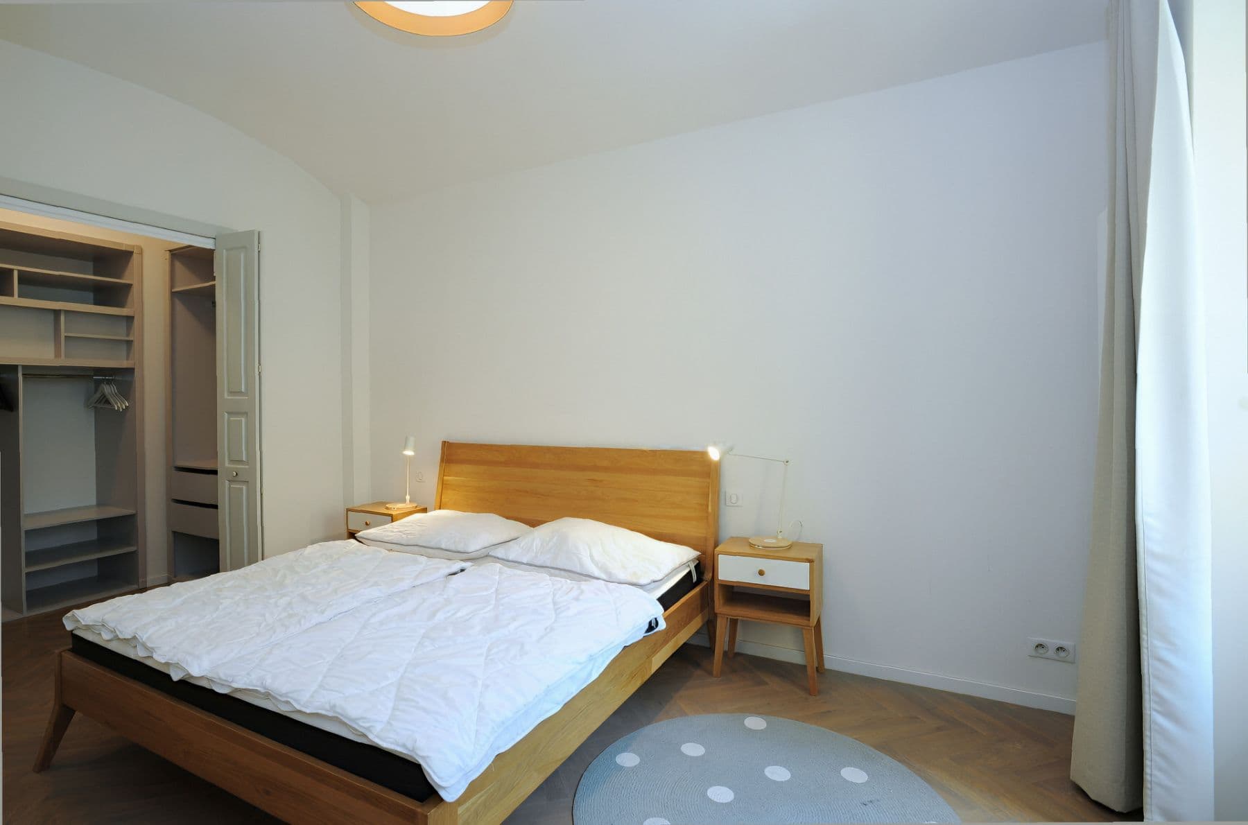 1 bedroom with open-plan kitchen flat to rent, 84 m², Valentinská, Prague, Prague 1 bedroom with open-plan kitchen flat to rent, 84 m², Valentinská, Prague, Prague