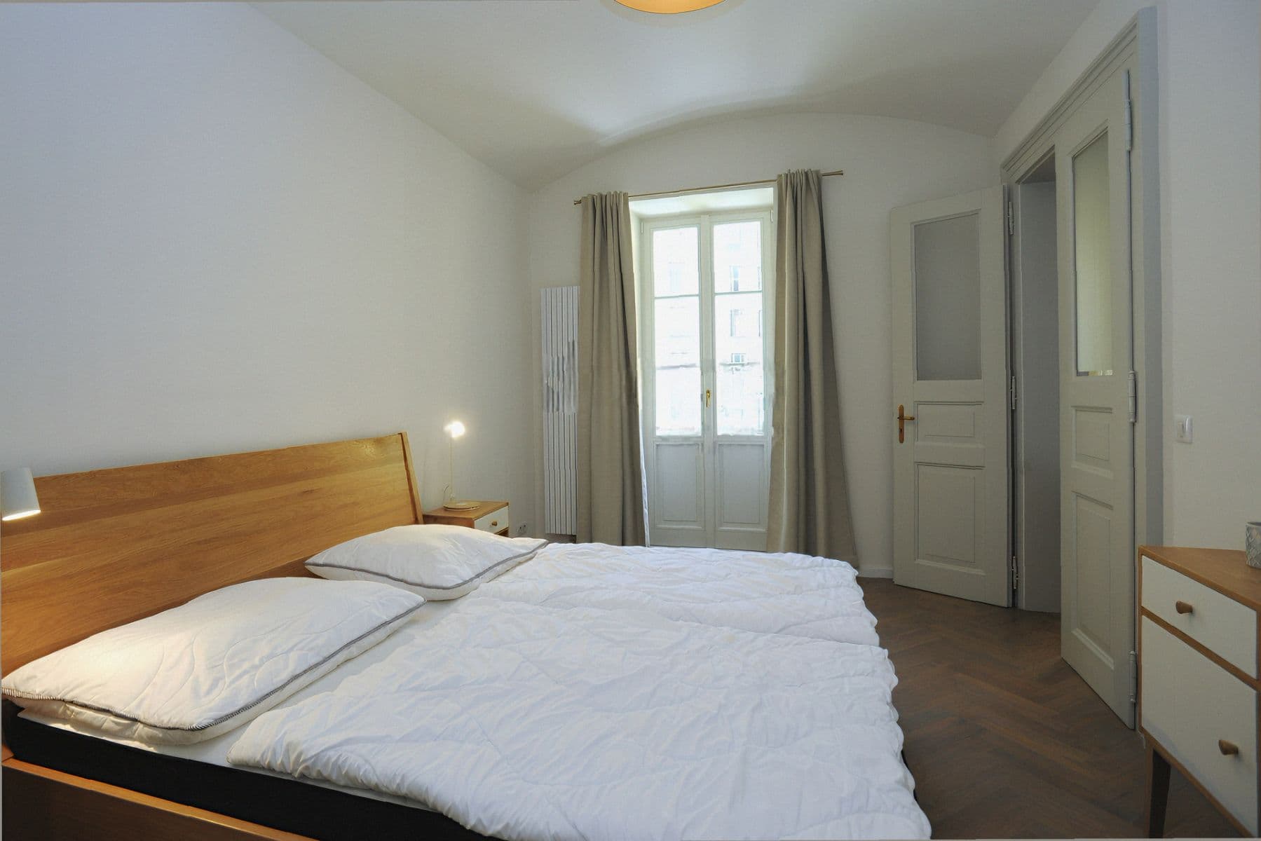 1 bedroom with open-plan kitchen flat to rent, 84 m², Valentinská, Prague, Prague 1 bedroom with open-plan kitchen flat to rent, 84 m², Valentinská, Prague, Prague