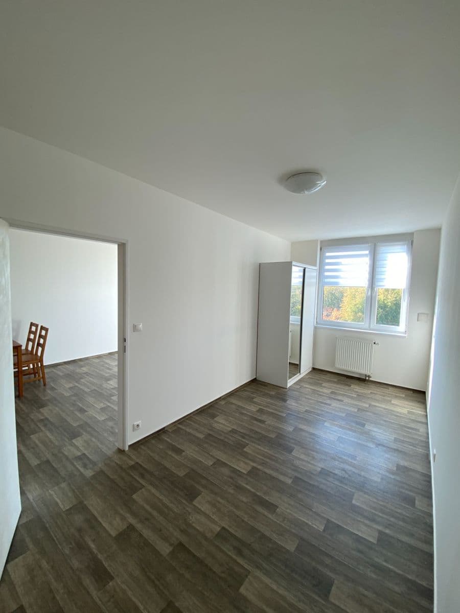1 bedroom with open-plan kitchen flat to rent, 53 m², Zlonická, Prague, Prague 1 bedroom with open-plan kitchen flat to rent, 53 m², Zlonická, Prague, Prague