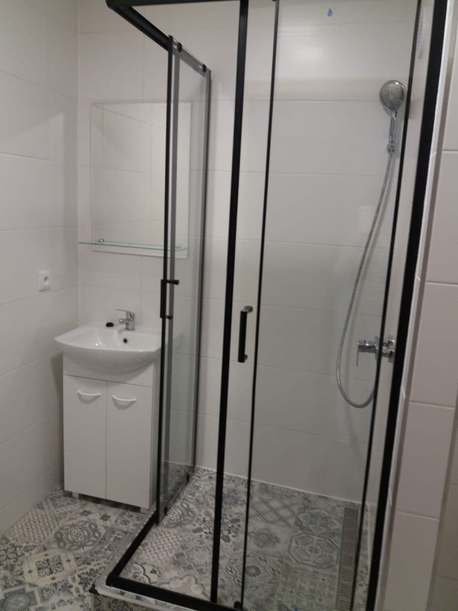 2 bedroom with open-plan kitchen flat to rent, 76 m², Radimovická, Prague, Prague 2 bedroom with open-plan kitchen flat to rent, 76 m², Radimovická, Prague, Prague