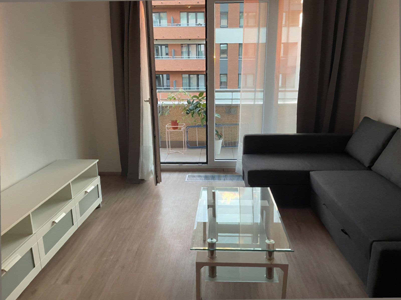 1 bedroom with open-plan kitchen flat to rent, 64 m², K Metru, Prague, Prague 1 bedroom with open-plan kitchen flat to rent, 64 m², K Metru, Prague, Prague
