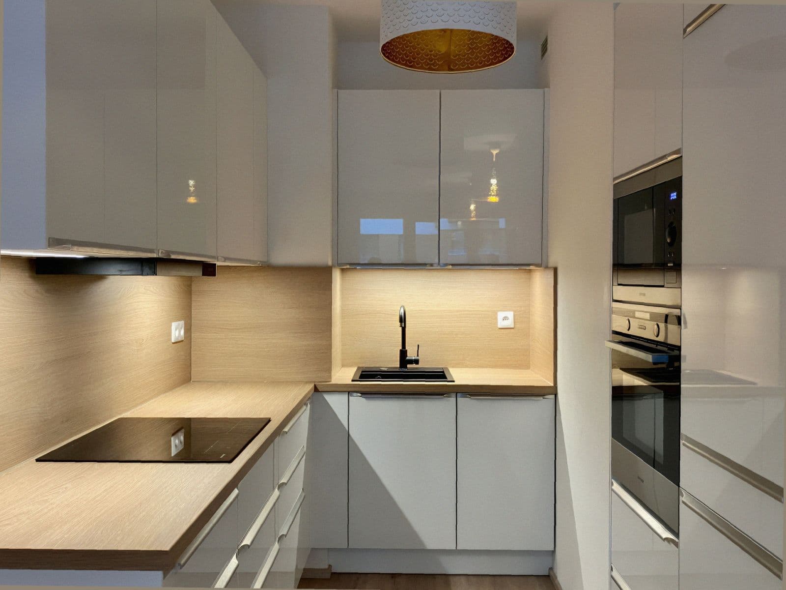 1 bedroom with open-plan kitchen flat to rent, 64 m², K Metru, Prague, Prague 1 bedroom with open-plan kitchen flat to rent, 64 m², K Metru, Prague, Prague