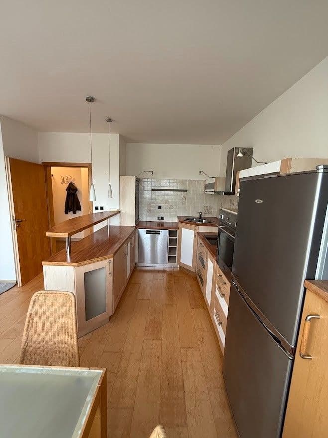 1 bedroom with open-plan kitchen flat to rent, 66 m², Sídlištní, Prague, Prague 1 bedroom with open-plan kitchen flat to rent, 66 m², Sídlištní, Prague, Prague