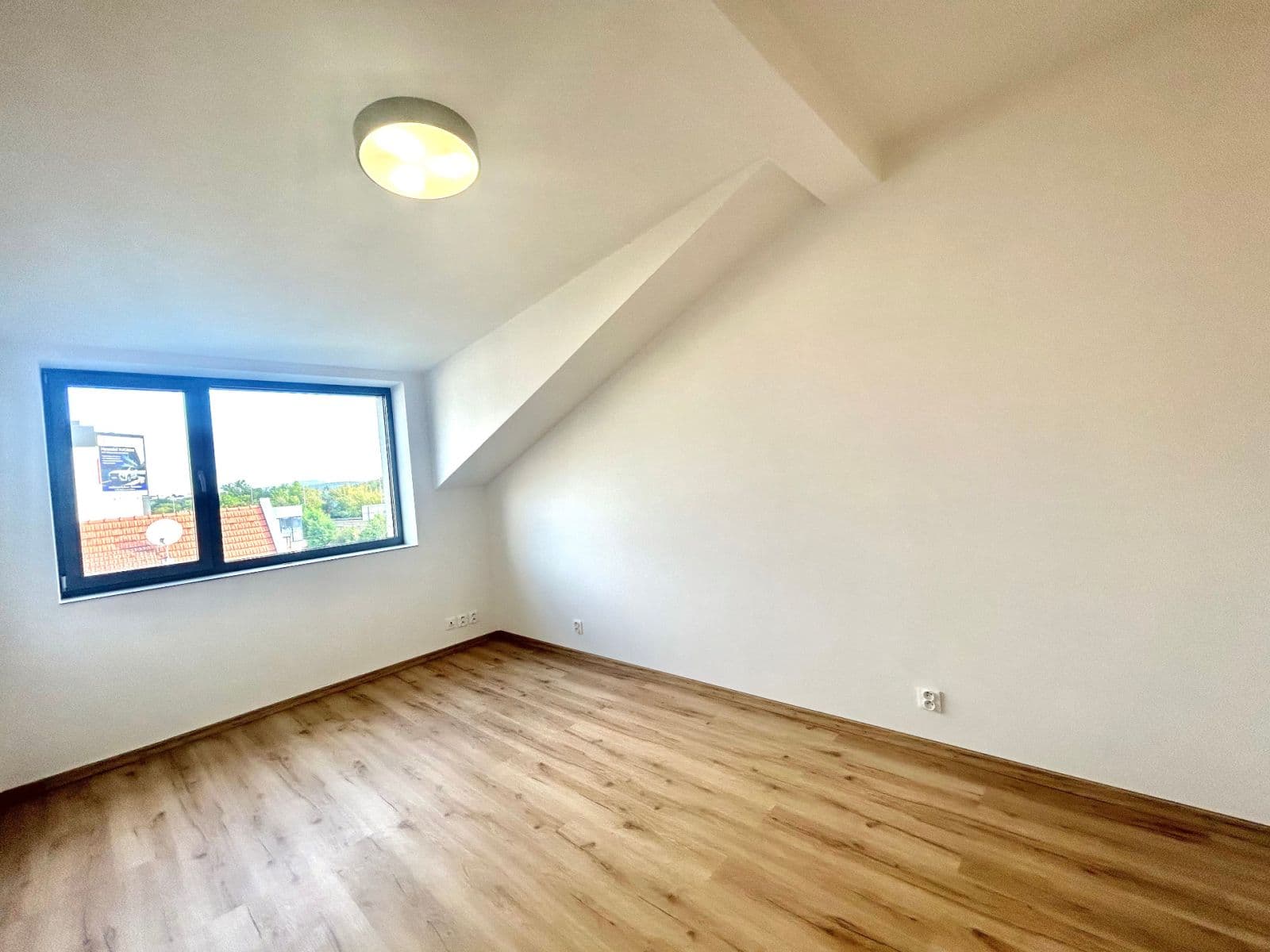 3 bedroom with open-plan kitchen flat for sale, 95 m², Tylova, Brno, Jihomoravský Region 3 bedroom with open-plan kitchen flat for sale, 95 m², Tylova, Brno, Jihomoravský Region
