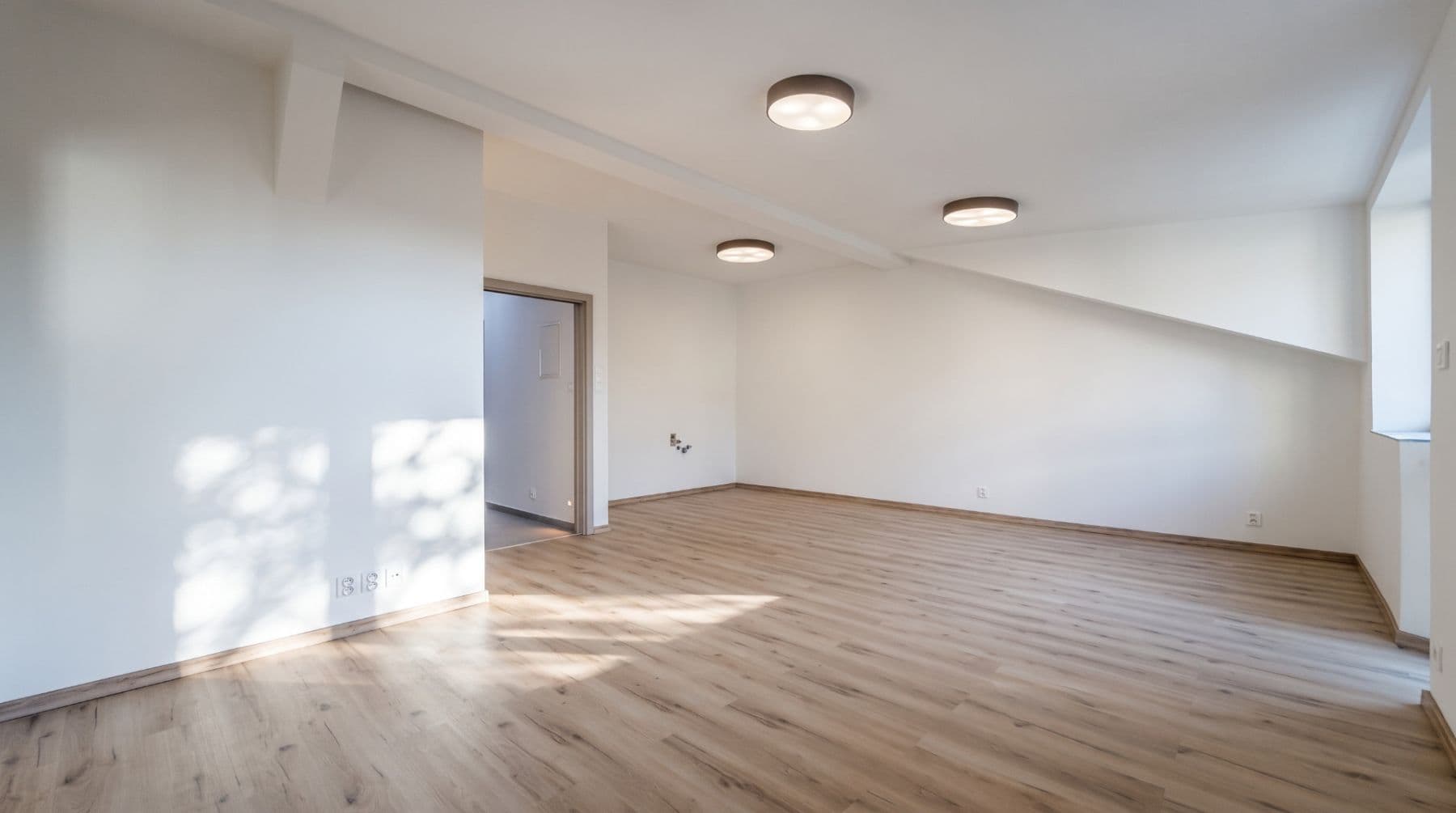 3 bedroom with open-plan kitchen flat for sale, 95 m², Tylova, Brno, Jihomoravský Region 3 bedroom with open-plan kitchen flat for sale, 95 m², Tylova, Brno, Jihomoravský Region