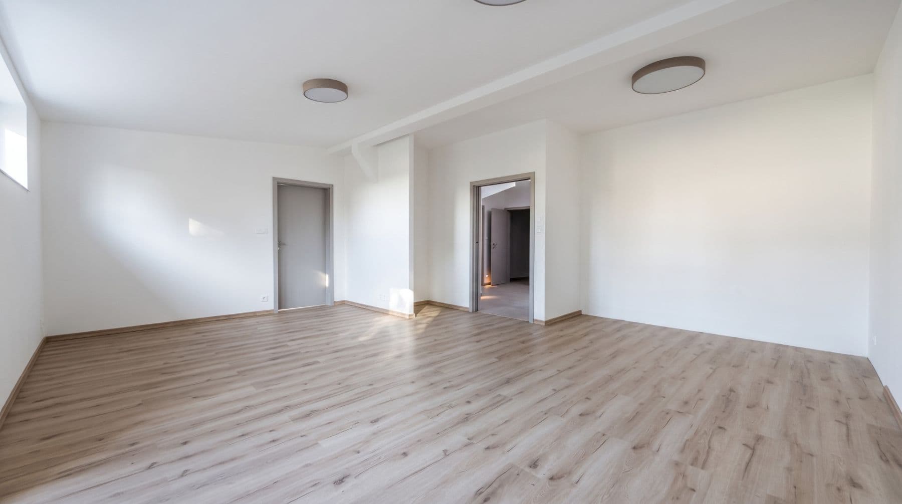 3 bedroom with open-plan kitchen flat for sale, 95 m², Tylova, Brno, Jihomoravský Region 3 bedroom with open-plan kitchen flat for sale, 95 m², Tylova, Brno, Jihomoravský Region