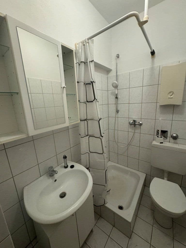2 bedroom flat to rent, 40 m², Ostermannstraße 7, Essen, North Rhine-Westphalia 2 bedroom flat to rent, 40 m², Ostermannstraße 7, Essen, North Rhine-Westphalia