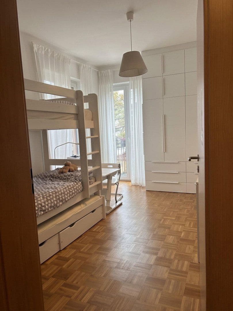 3 bedroom with open-plan kitchen flat for sale, 146 m², Dresden, Saxony 3 bedroom with open-plan kitchen flat for sale, 146 m², Dresden, Saxony