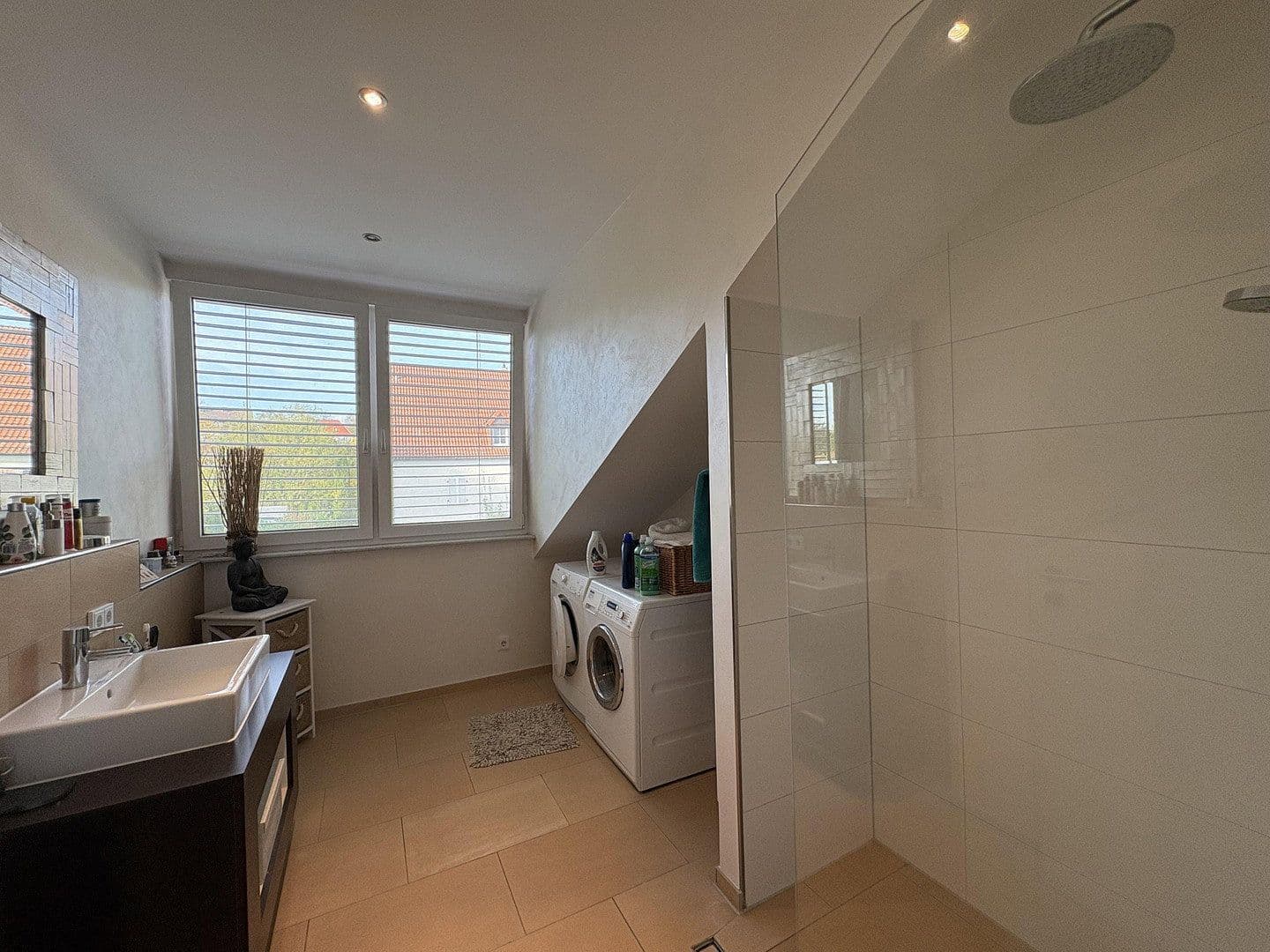4 bedroom with open-plan kitchen flat for sale, 193 m², Schweinfurt, Bavaria 4 bedroom with open-plan kitchen flat for sale, 193 m², Schweinfurt, Bavaria