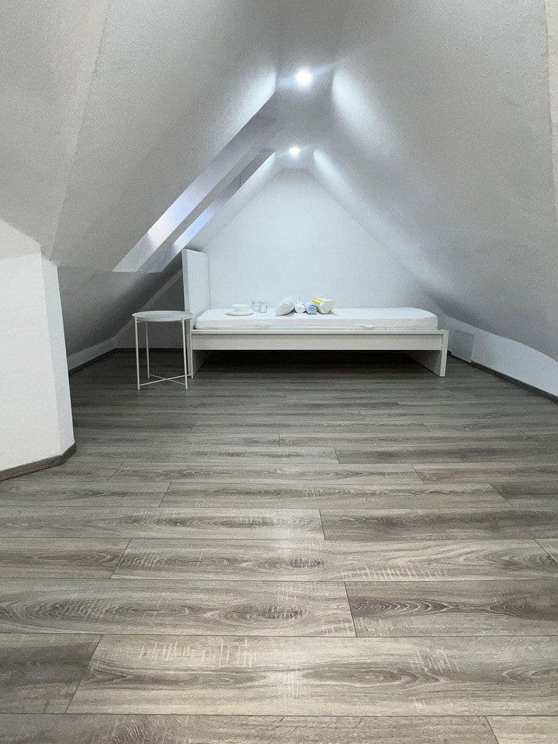 4 bedroom flat to rent, 103 m², Stuttgart, Baden-Württemberg 4 bedroom flat to rent, 103 m², Stuttgart, Baden-Württemberg