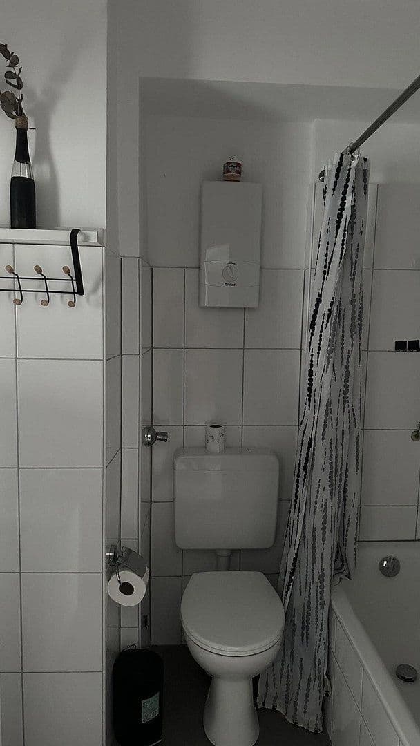 3 bedroom flat to rent, 75 m², Ferdinandstr., Düsseldorf, North Rhine-Westphalia 3 bedroom flat to rent, 75 m², Ferdinandstr., Düsseldorf, North Rhine-Westphalia