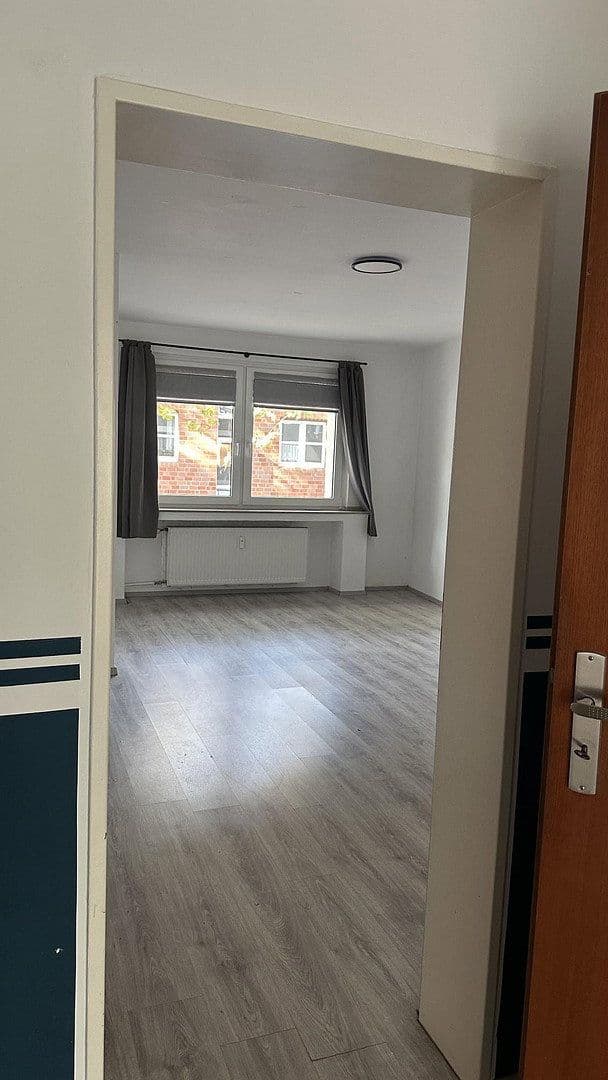 3 bedroom flat to rent, 75 m², Ferdinandstr., Düsseldorf, North Rhine-Westphalia 3 bedroom flat to rent, 75 m², Ferdinandstr., Düsseldorf, North Rhine-Westphalia