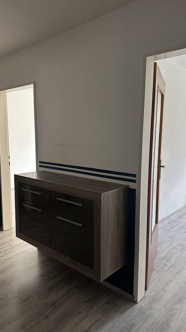 3 bedroom flat to rent, 75 m², Ferdinandstr., Düsseldorf, North Rhine-Westphalia 3 bedroom flat to rent, 75 m², Ferdinandstr., Düsseldorf, North Rhine-Westphalia