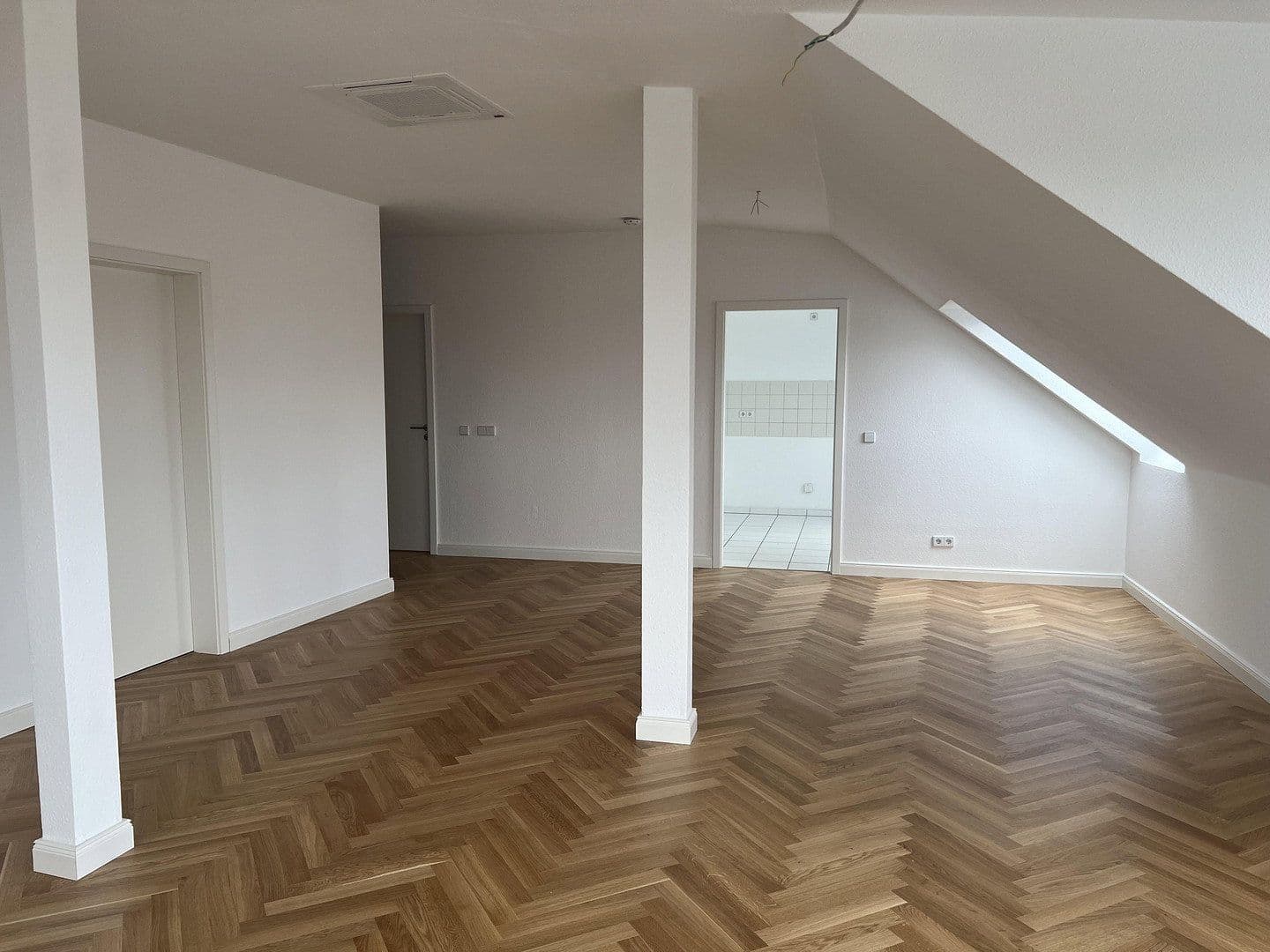 2 bedroom flat to rent, 79 m², Wiederitzscher Straße 11, Leipzig, Saxony 2 bedroom flat to rent, 79 m², Wiederitzscher Straße 11, Leipzig, Saxony