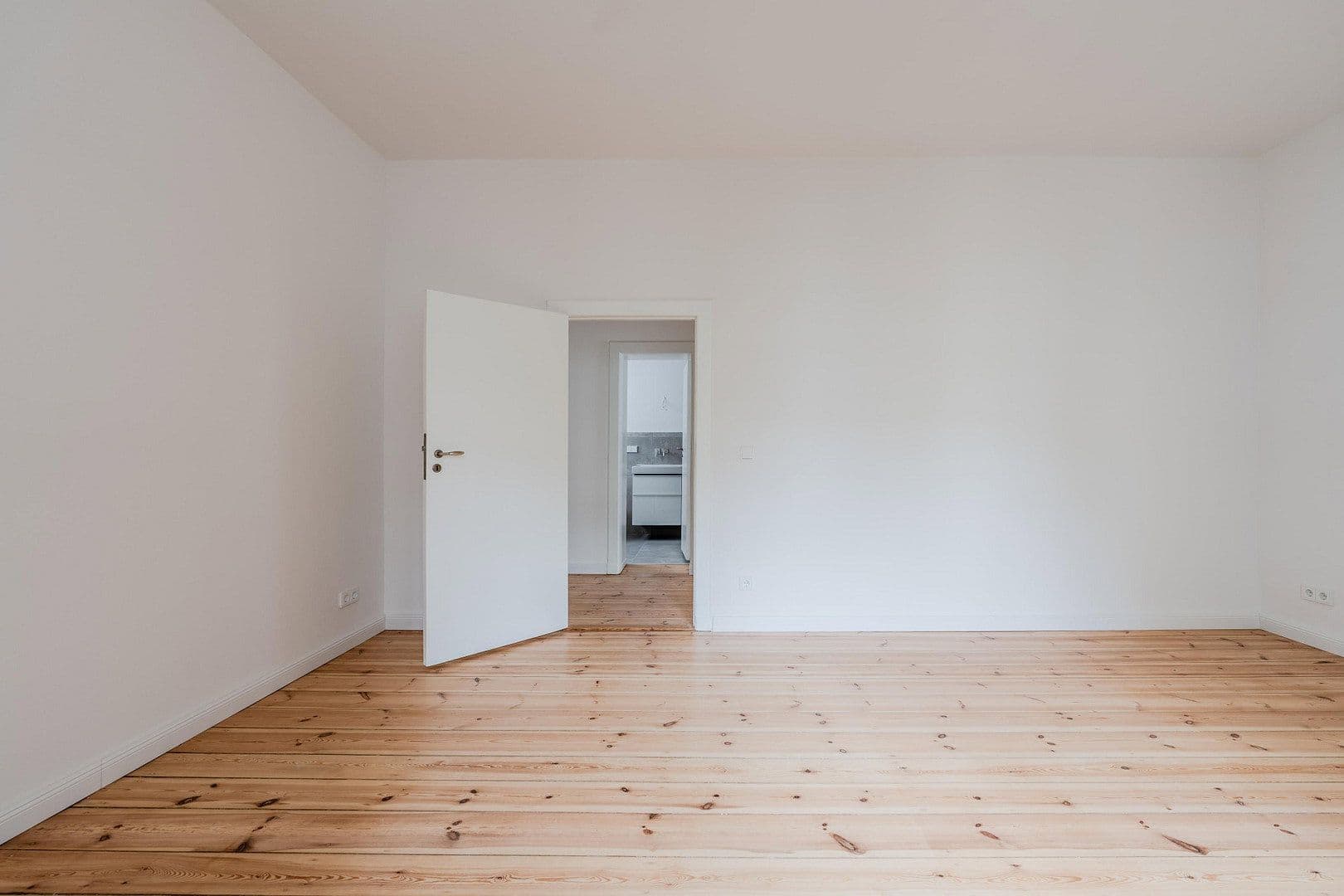4 bedroom flat for sale, 148 m², Düsseldorfer Str. 35, Berlin, Berlin 4 bedroom flat for sale, 148 m², Düsseldorfer Str. 35, Berlin, Berlin