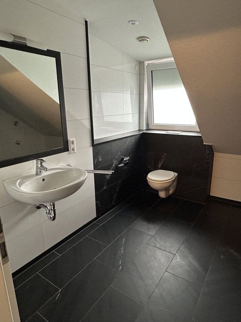 3 bedroom with open-plan kitchen flat to rent, 166 m², Nufringen, Baden-Württemberg 3 bedroom with open-plan kitchen flat to rent, 166 m², Nufringen, Baden-Württemberg