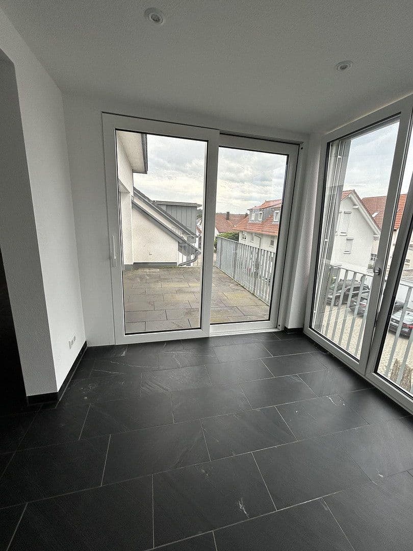 3 bedroom with open-plan kitchen flat to rent, 166 m², Nufringen, Baden-Württemberg 3 bedroom with open-plan kitchen flat to rent, 166 m², Nufringen, Baden-Württemberg
