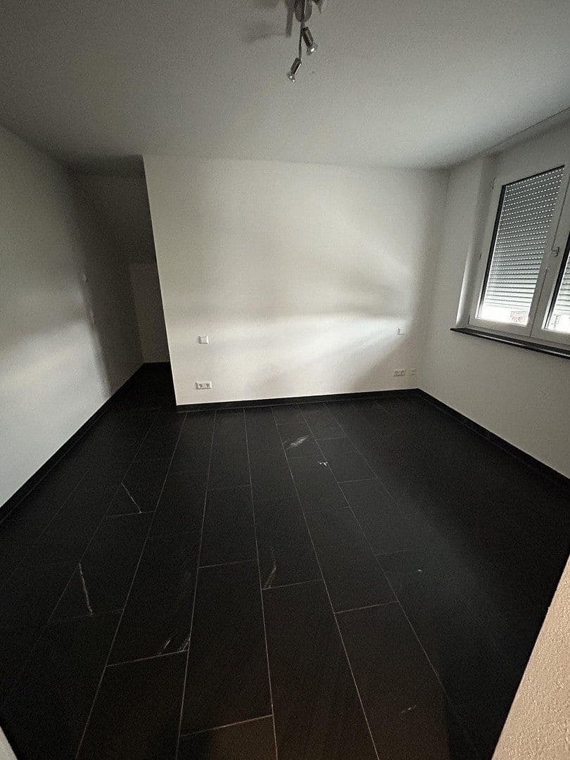 3 bedroom with open-plan kitchen flat to rent, 166 m², Nufringen, Baden-Württemberg 3 bedroom with open-plan kitchen flat to rent, 166 m², Nufringen, Baden-Württemberg