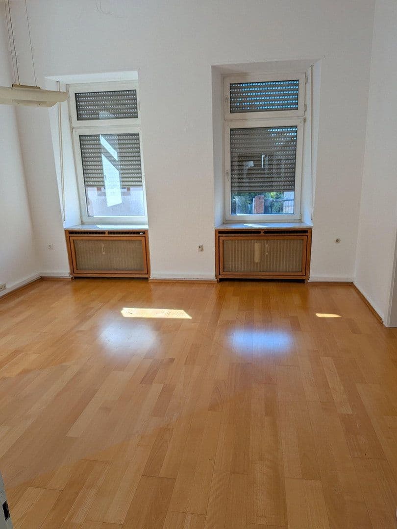 3 bedroom with open-plan kitchen flat to rent, 139 m², Zweibrücker Str. 20, Pirmasens, Rhineland-Palatinate 3 bedroom with open-plan kitchen flat to rent, 139 m², Zweibrücker Str. 20, Pirmasens, Rhineland-Palatinate