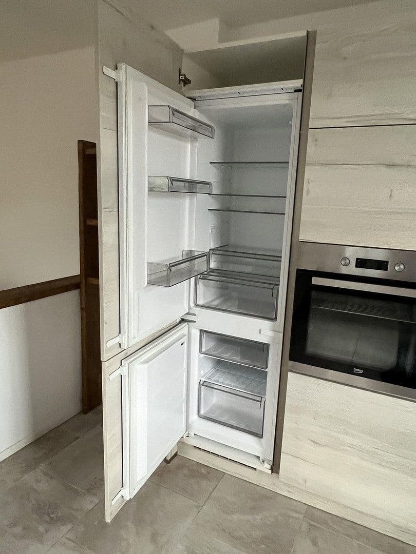 4 bedroom flat to rent, 146 m², Pirnaer Landstr. 183, Dresden, Saxony 4 bedroom flat to rent, 146 m², Pirnaer Landstr. 183, Dresden, Saxony