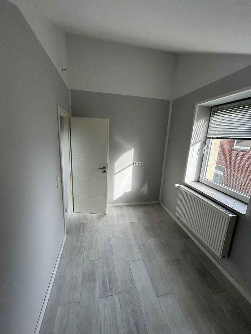 3 bedroom flat to rent, 90 m², Henschelstrasse 3a, Wilhelmshaven, Lower Saxony 3 bedroom flat to rent, 90 m², Henschelstrasse 3a, Wilhelmshaven, Lower Saxony