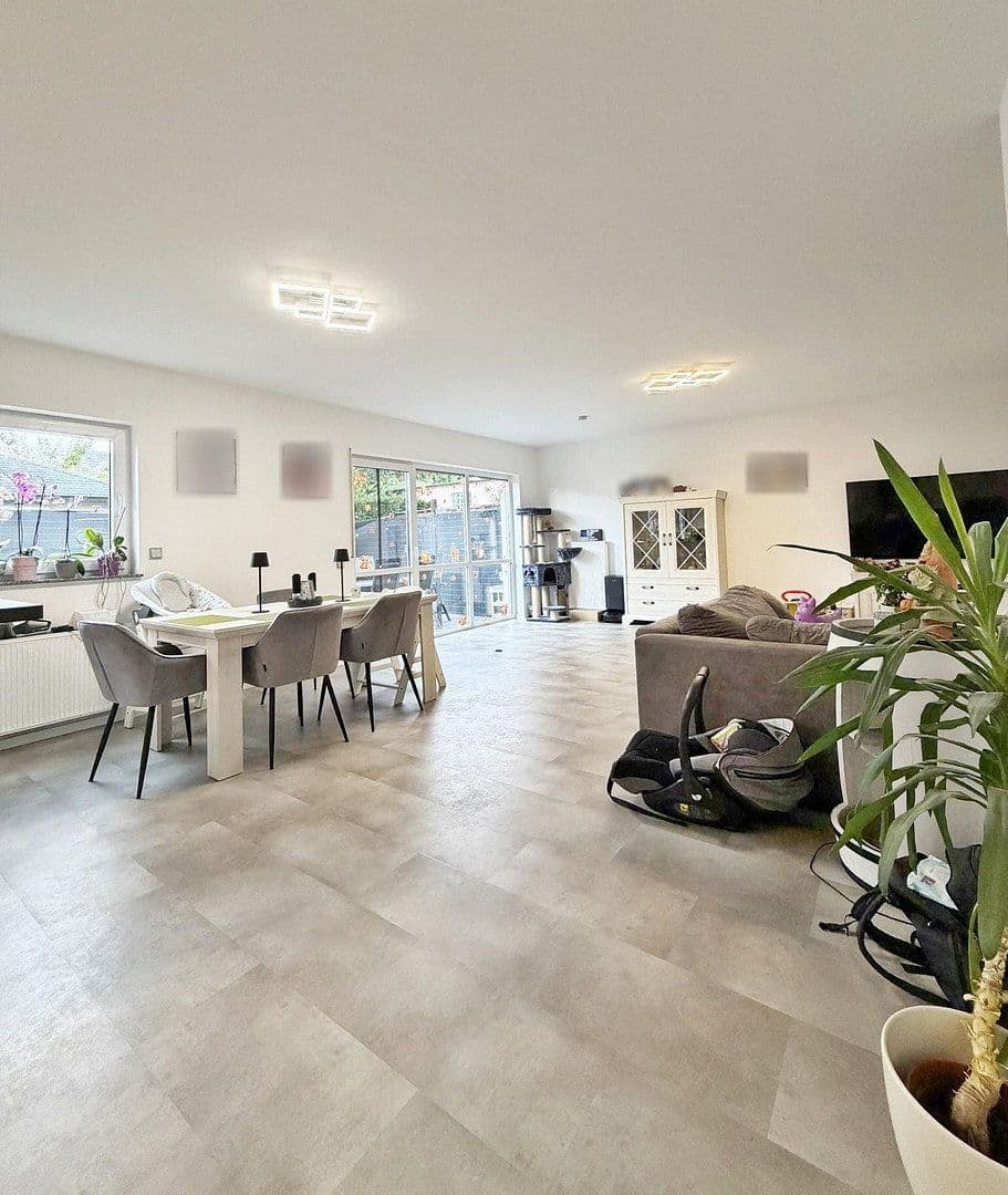 2 bedroom with open-plan kitchen flat for sale, 107 m², Riedstadt, Hesse 2 bedroom with open-plan kitchen flat for sale, 107 m², Riedstadt, Hesse
