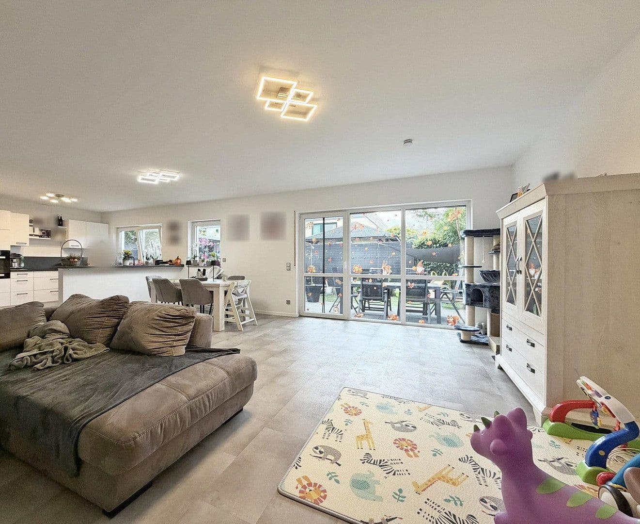 2 bedroom with open-plan kitchen flat for sale, 107 m², Riedstadt, Hesse 2 bedroom with open-plan kitchen flat for sale, 107 m², Riedstadt, Hesse