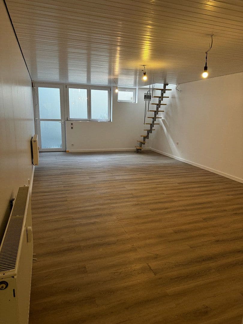 2 bedroom with open-plan kitchen flat to rent, 173 m², Würzburg, Bavaria 2 bedroom with open-plan kitchen flat to rent, 173 m², Würzburg, Bavaria