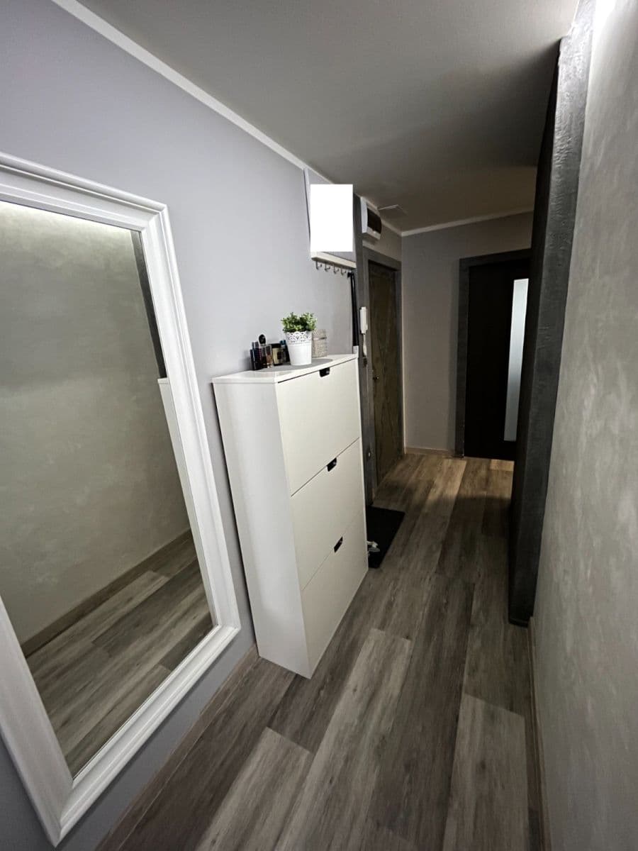 2 bedroom with open-plan kitchen flat to rent, 69 m², Bělehradská, Most, Ústecký Region 2 bedroom with open-plan kitchen flat to rent, 69 m², Bělehradská, Most, Ústecký Region
