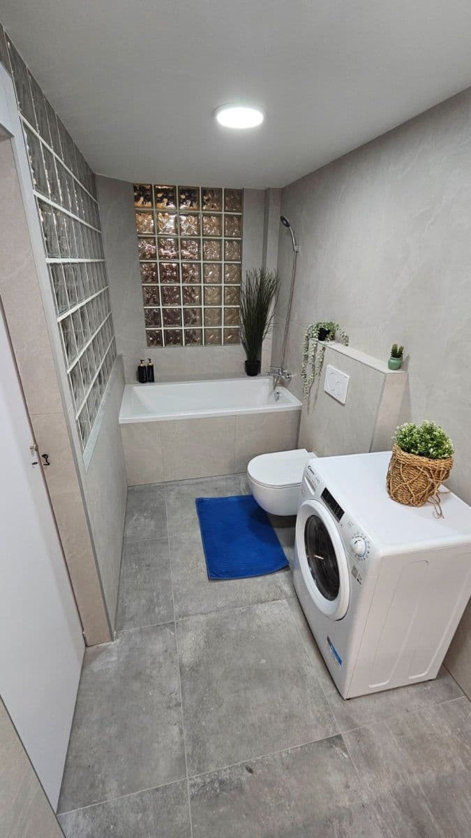 flat to rent, 75 m², Na Valentince, Prague, Prague flat to rent, 75 m², Na Valentince, Prague, Prague