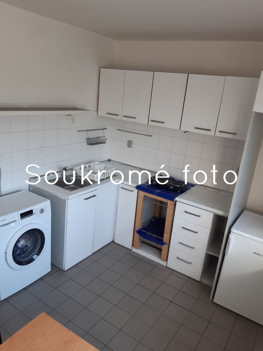 1 bedroom with open-plan kitchen flat to rent, 45 m², Budyňská, Prague, Prague 1 bedroom with open-plan kitchen flat to rent, 45 m², Budyňská, Prague, Prague