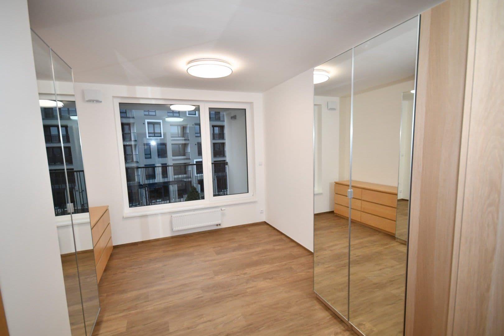 1 bedroom with open-plan kitchen flat to rent, 58 m², Gollové, Prague, Prague 1 bedroom with open-plan kitchen flat to rent, 58 m², Gollové, Prague, Prague