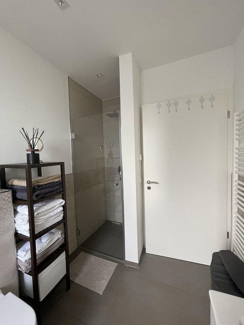 3 bedroom flat to rent, 96 m², Sankt Augustin, North Rhine-Westphalia 3 bedroom flat to rent, 96 m², Sankt Augustin, North Rhine-Westphalia