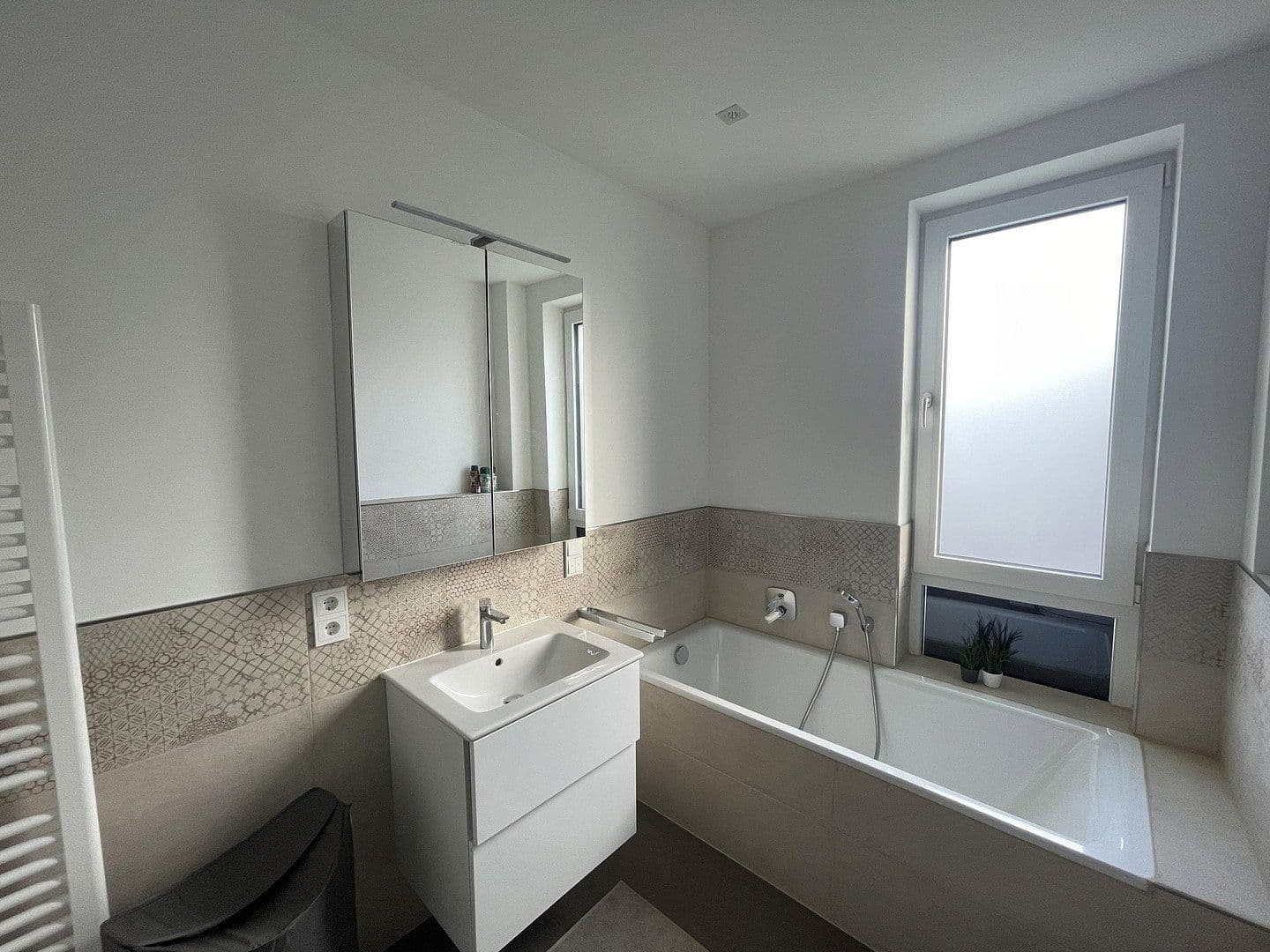 3 bedroom flat to rent, 96 m², Sankt Augustin, North Rhine-Westphalia 3 bedroom flat to rent, 96 m², Sankt Augustin, North Rhine-Westphalia