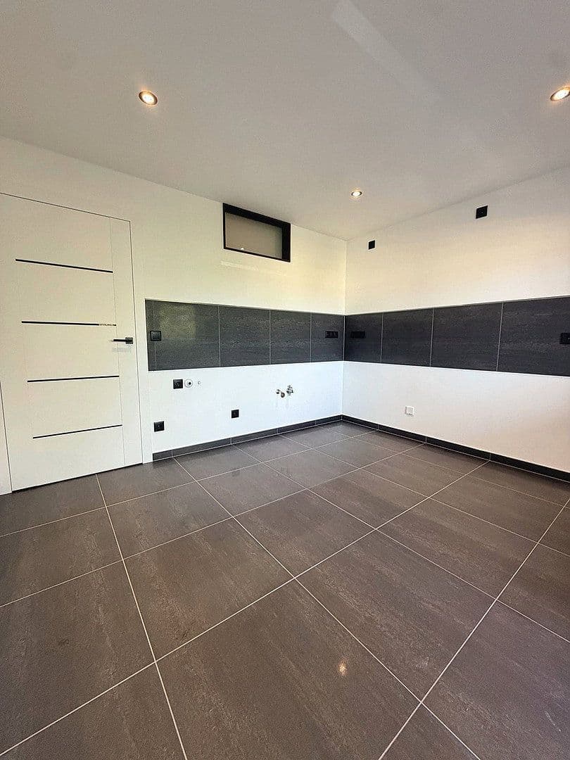 4 bedroom flat to rent, 117 m², Dresdener Str. 18, Spremberg, Brandenburg 4 bedroom flat to rent, 117 m², Dresdener Str. 18, Spremberg, Brandenburg