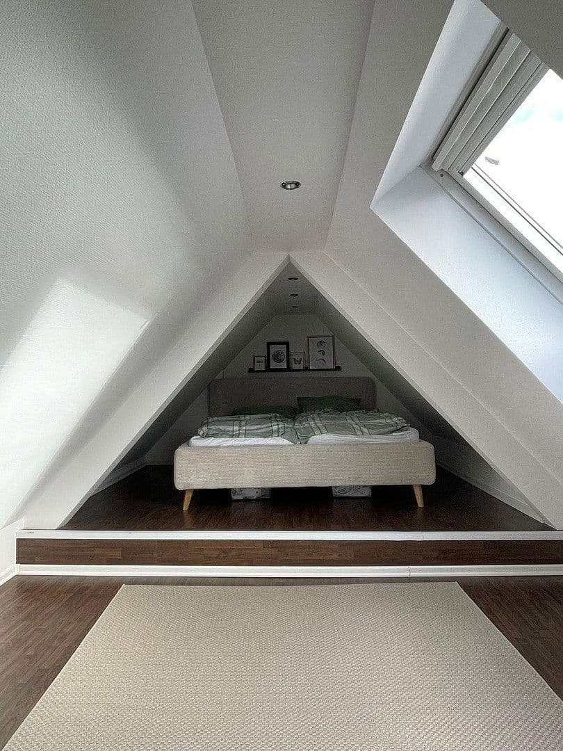 Studio flat for sale, 100 m², Spiesen-Elversberg, Saarland Studio flat for sale, 100 m², Spiesen-Elversberg, Saarland