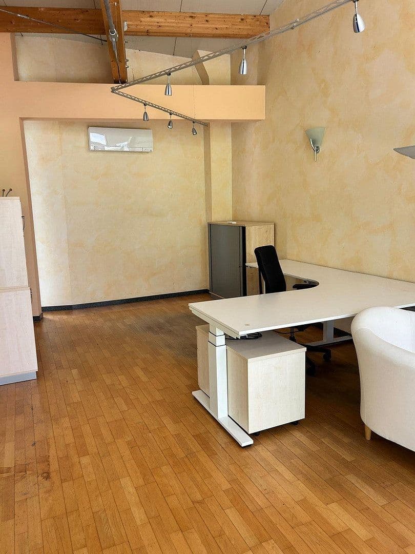 office to rent, 571 m², Jesenwanger Strasse 50, Grafrath, Bavaria office to rent, 571 m², Jesenwanger Strasse 50, Grafrath, Bavaria